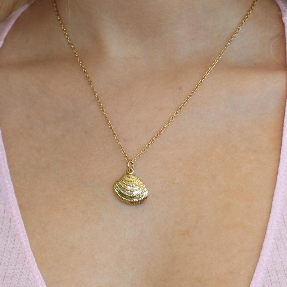 Dream Shell Necklace - EVRYJEWELS