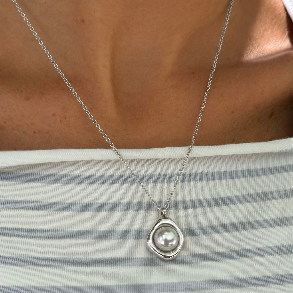 Pretty Pearl Aura Necklace - EVRYJEWELS