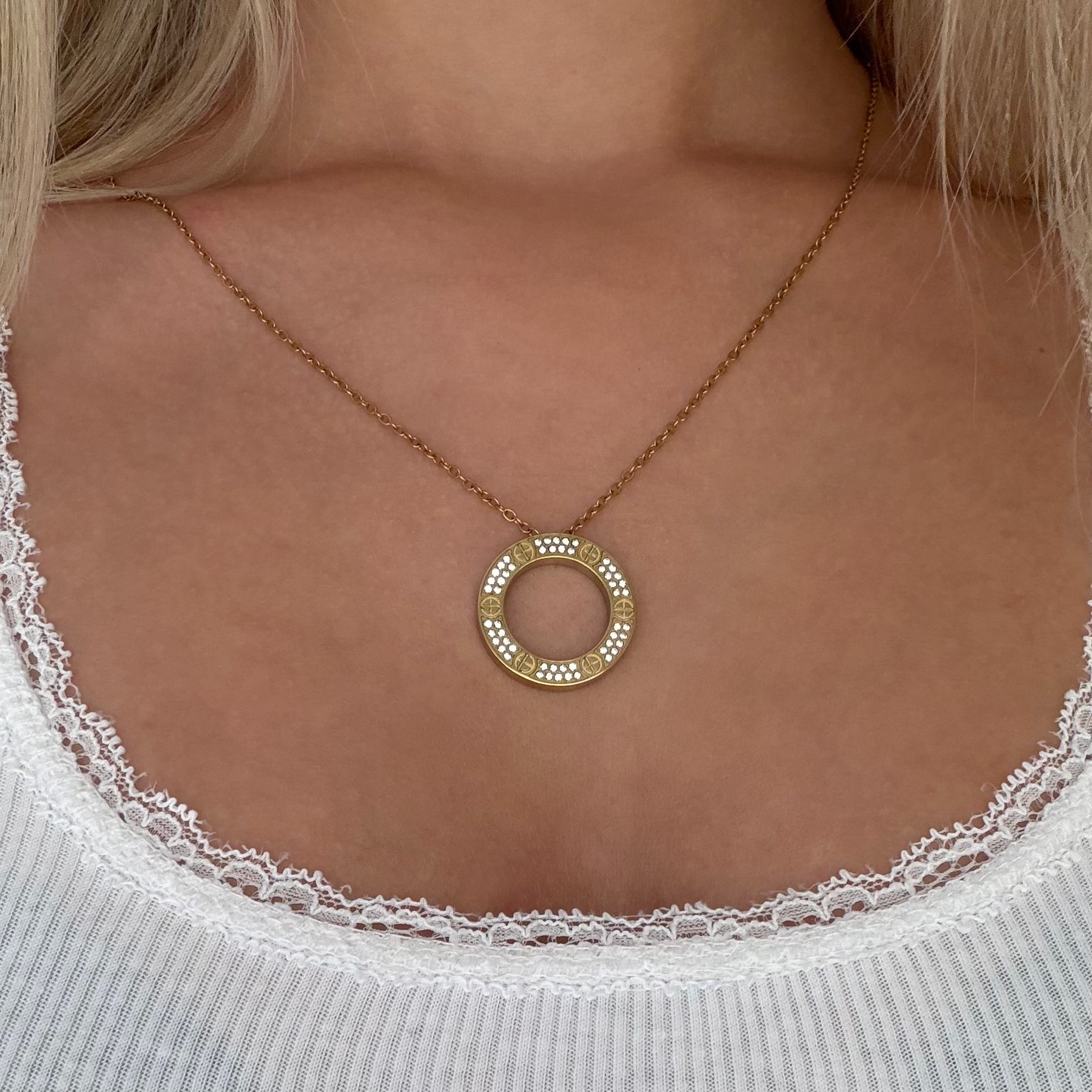 Linked Babe Necklace - EVRYJEWELS